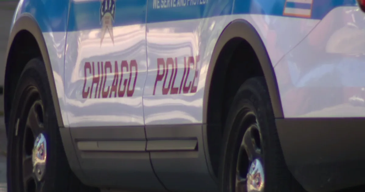 Chicago police patrol Lincoln Park after a community alert about jewelry robberies